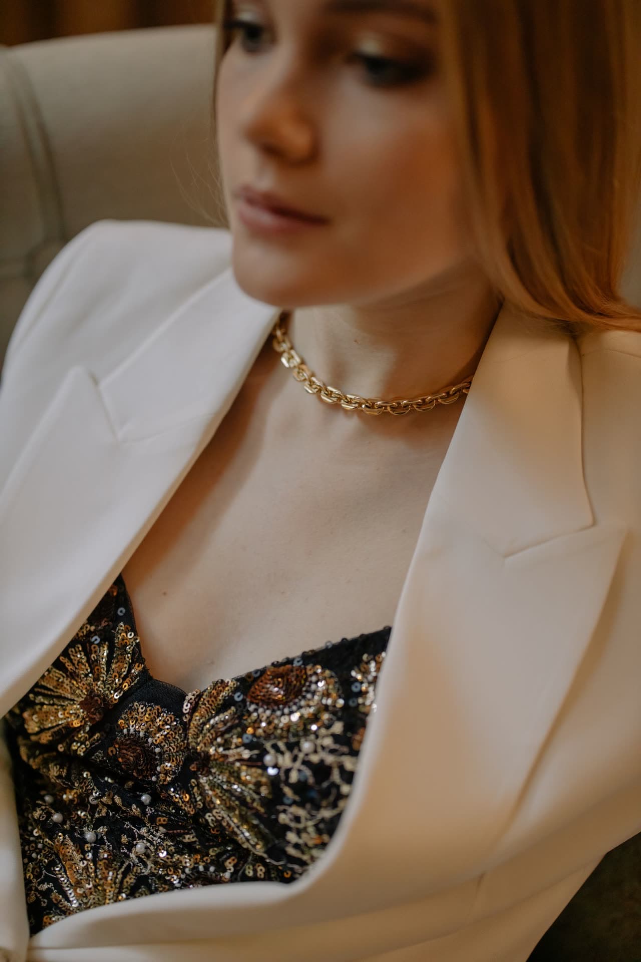 Model wearing Trezella office-wear jewellery