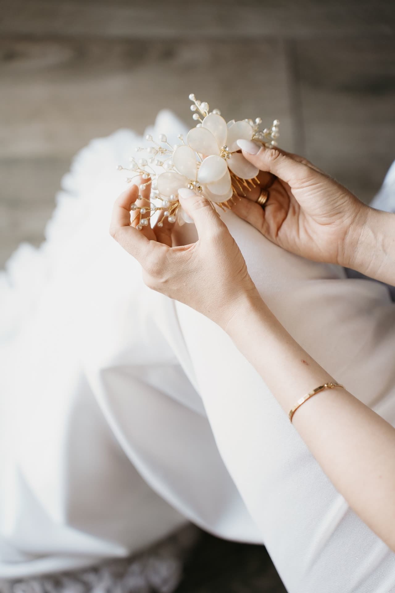 Model wearing Trezella wedding-wear jewellery