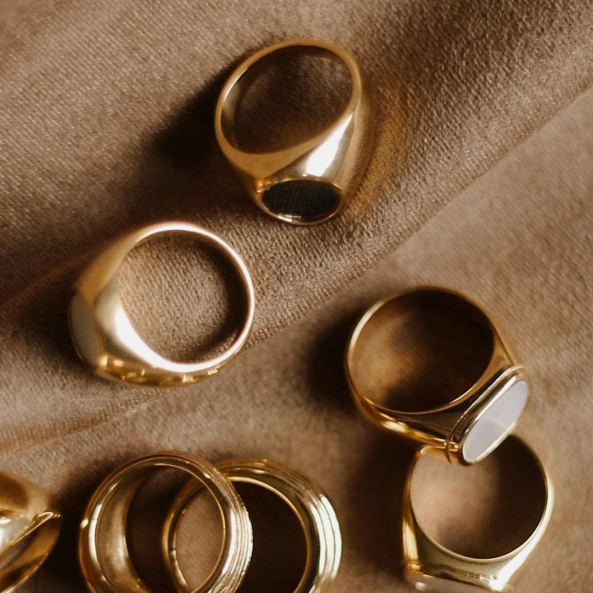 Amara Signet Ring
