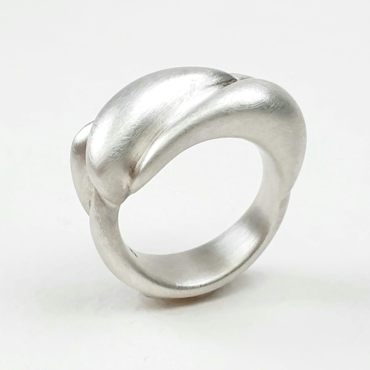 Dania Knot Ring