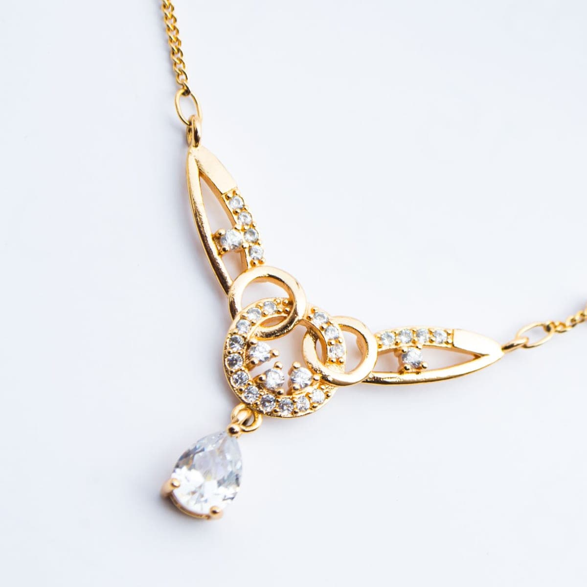 Farah Teardrop Necklace