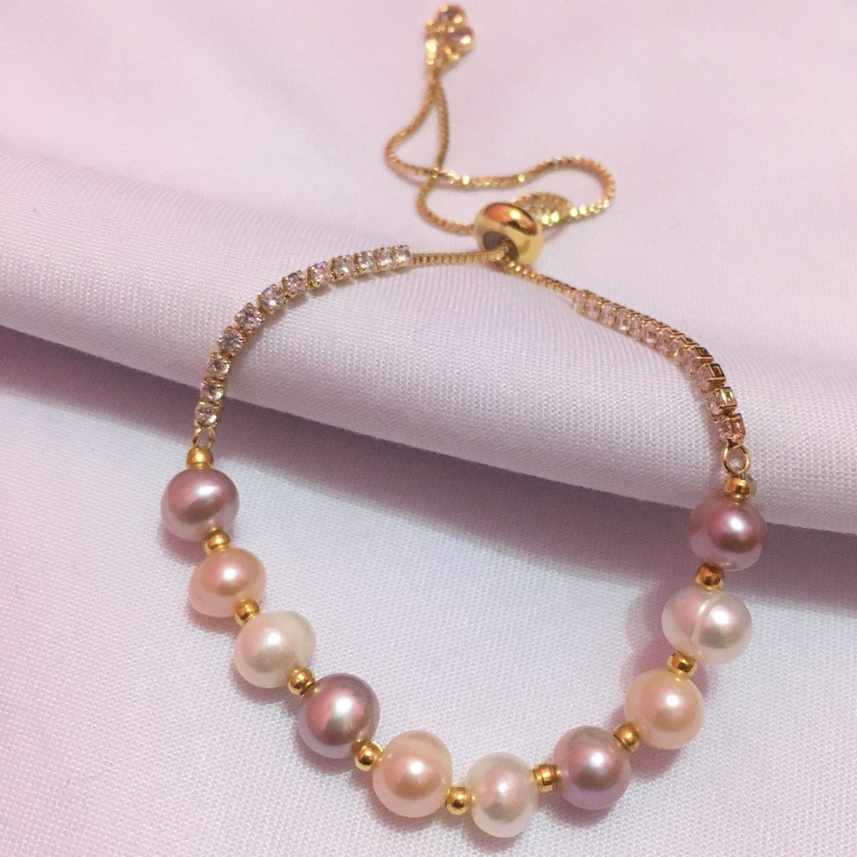 Laila Pearl Bracelet