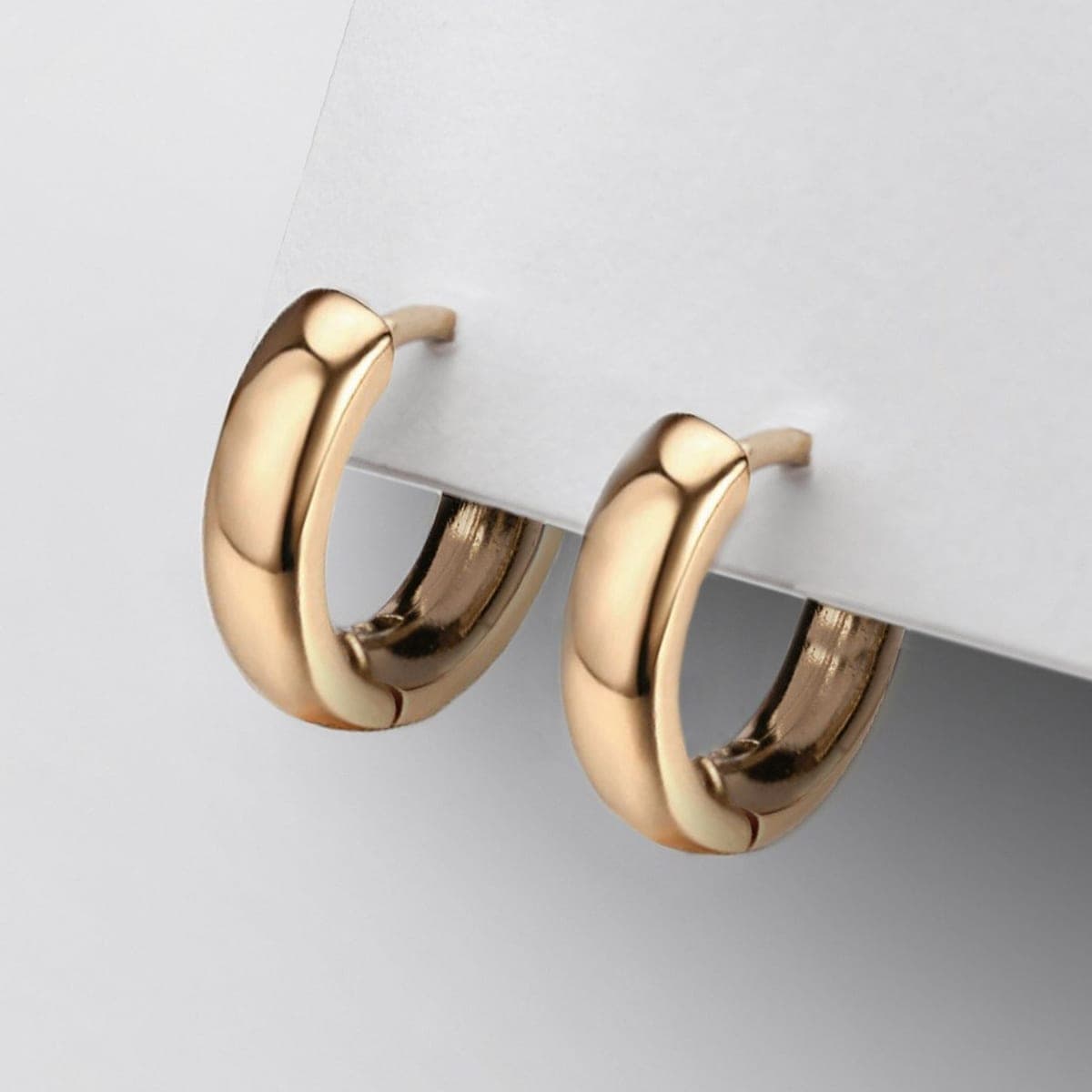 Selene Huggie Hoops