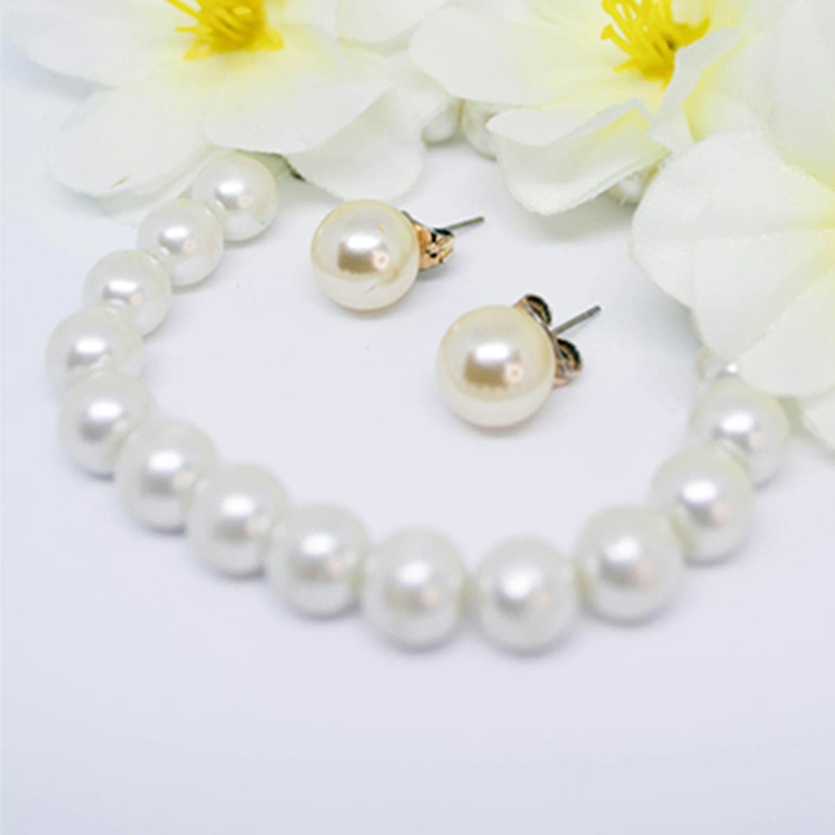 Zeenat Pearl Set