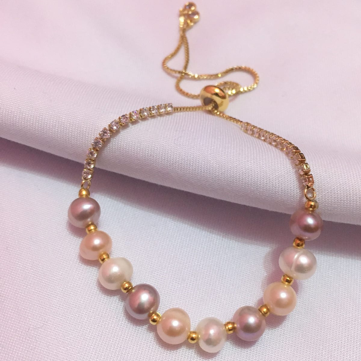 Laila Pearl Bracelet