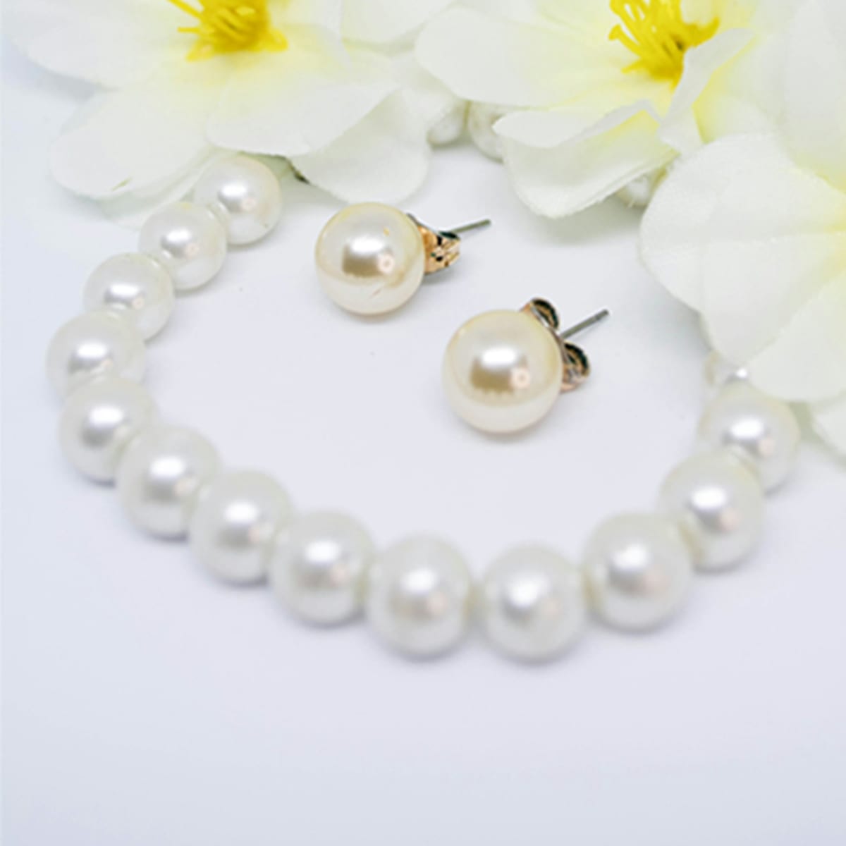 Zeenat Pearl Set
